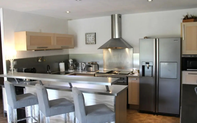 Holiday Home With Large Garden and Pool