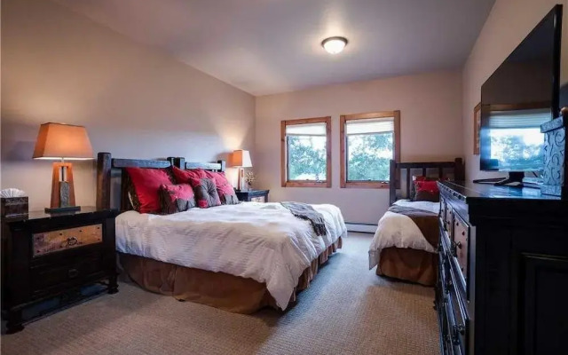 Churchill Lodge North