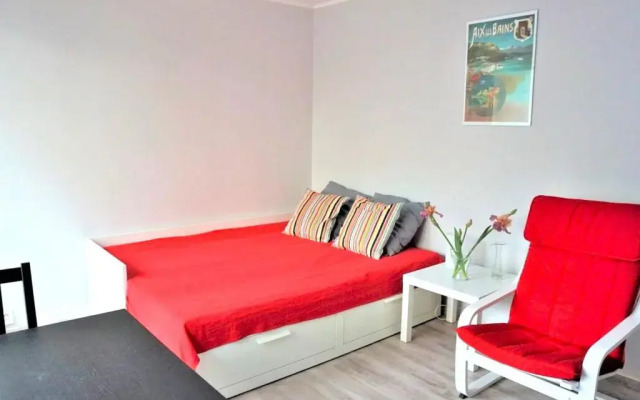 Appartement Aix-les-Bains, 1 pièce, 2 personnes - FR-1-555-37