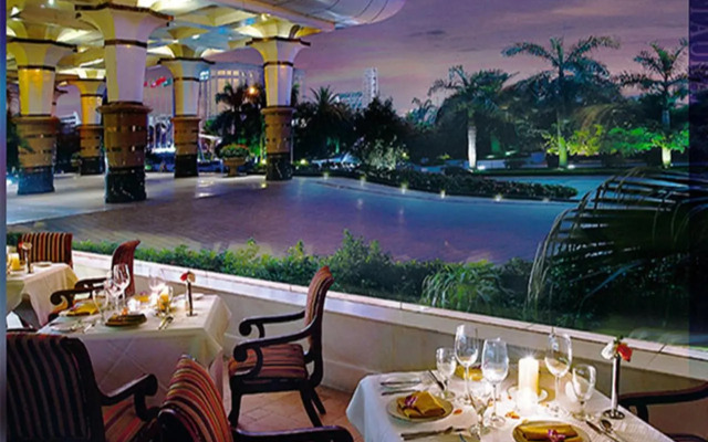 Regal Palace Hotel 5 Star