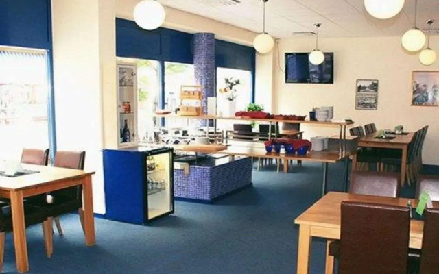 Home Hotel Bristol