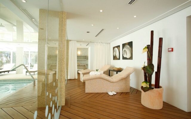 Bahía Suites Camp De Mar