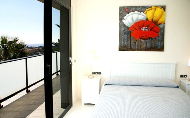 House With 5 Bedrooms in Calafell, With Wonderful sea View, Private Po