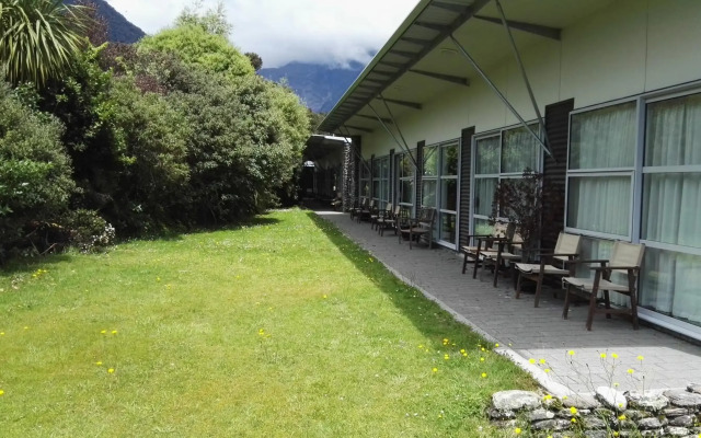 The Westhaven Motel