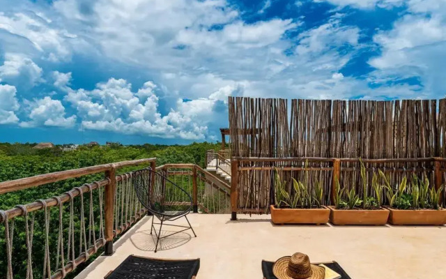 @villa.akbal- 2bd rooftop w/ open dinning room