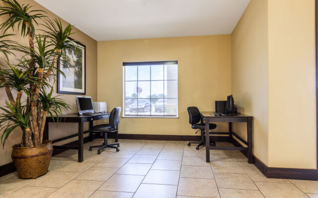 Comfort Inn & Suites Scott-West Lafayette