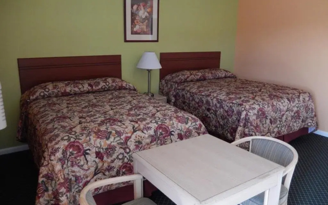 Townsman Motel
