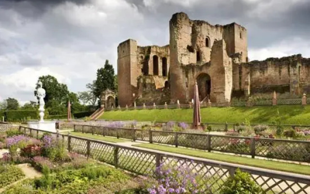 Kenilworth Cosy Castle View Apartment