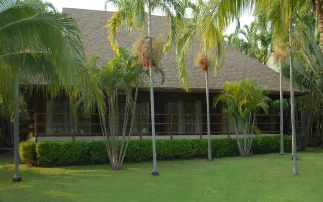 Victory Park Golf & Country Club