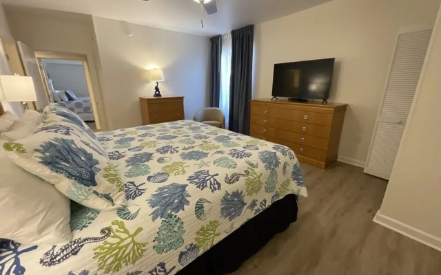 1107 Royale Palms 3 Bedroom Condo
