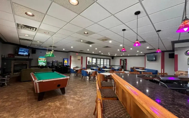 Ramada Waupaca