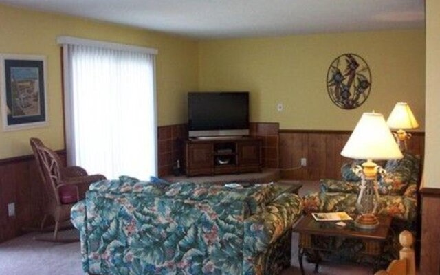 5 O'Clock Somewhere - 4 Br Home