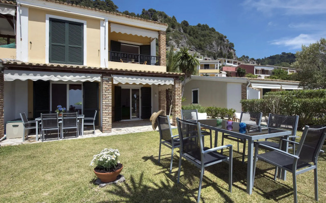 Glyfada Homes Resort