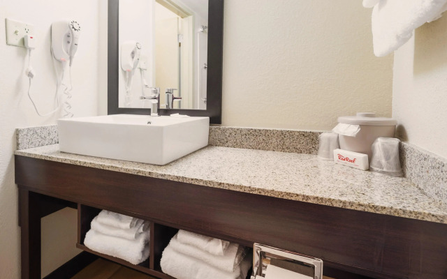 Red Roof Inn PLUS+ South Deerfield – Amherst