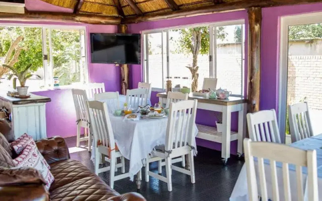 TshiBerry Bed & Breakfast