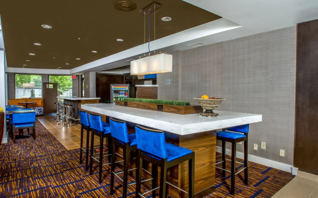 Courtyard By Marriott Tupelo