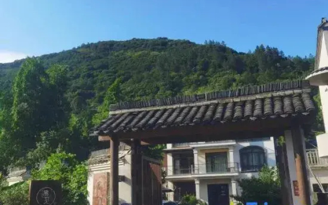 Encounter Boutique Hostel