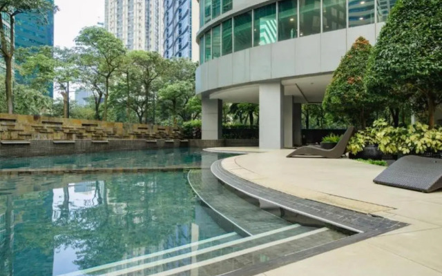 Prime BGC Location Apartments by PH Staycation
