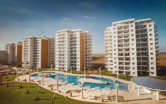 Marius Pool Apartments