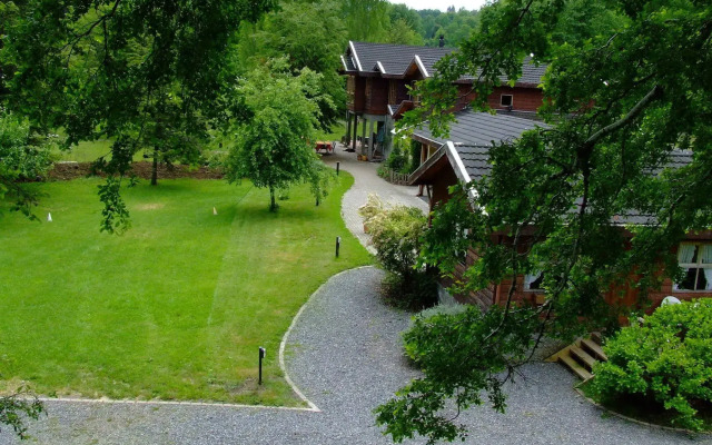 Hotel Lodge Landhaus Pucon