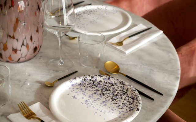 Supernova Royal Residence