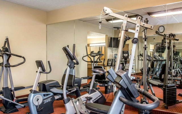 Quality Inn & Suites CVG Airport