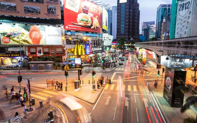 Maxhome Guesthouse 2 at Swiss Garden Residences KL