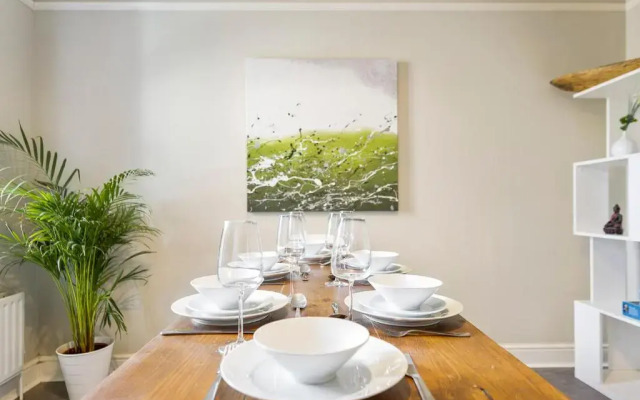 Family Friendly 3Br House W Garden Bbq