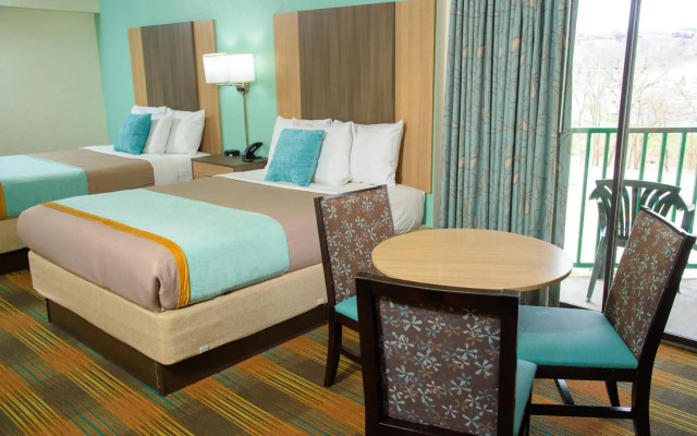 Pigeon River Inn