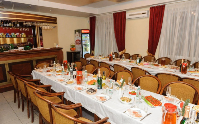 Biplan Hotel