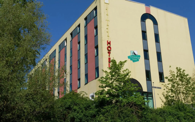 Ramada Hotel Britannia