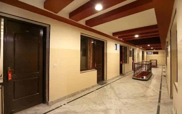OYO 6366 Grand Regal Hotel
