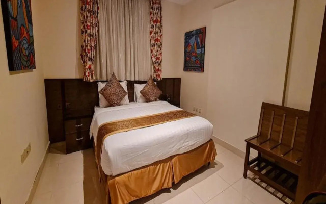 Golden New Hira Hotel