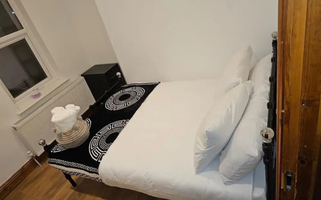 Primely Located 1-bed Apartment in Brighton