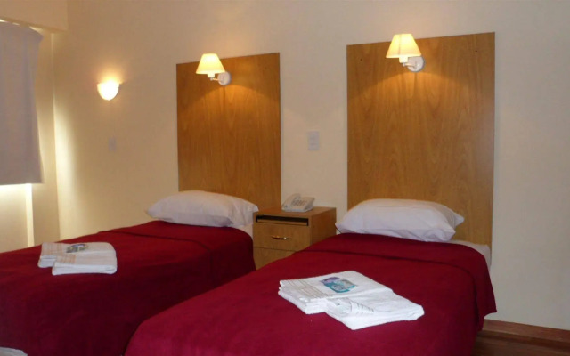 Juramento de Lealtad Townhouse Hotel