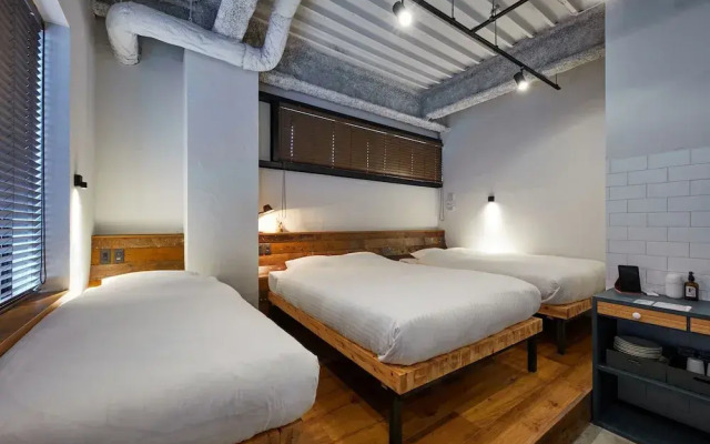 mizuka Imaizumi 5 - unmanned hotel