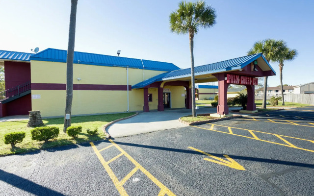 OYO Hotel Pensacola I-10 & Hwy 29