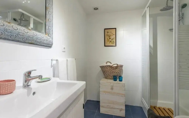 Alfama Charming Apartment, By TimeCooler