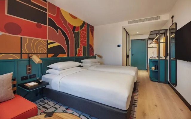 Caption By Hyatt Central Sydney