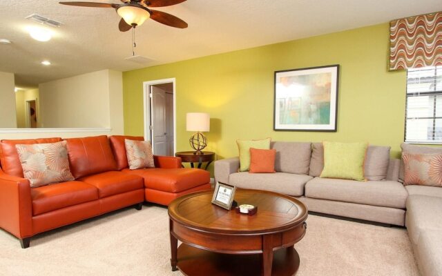 1405 Thunderbird Road