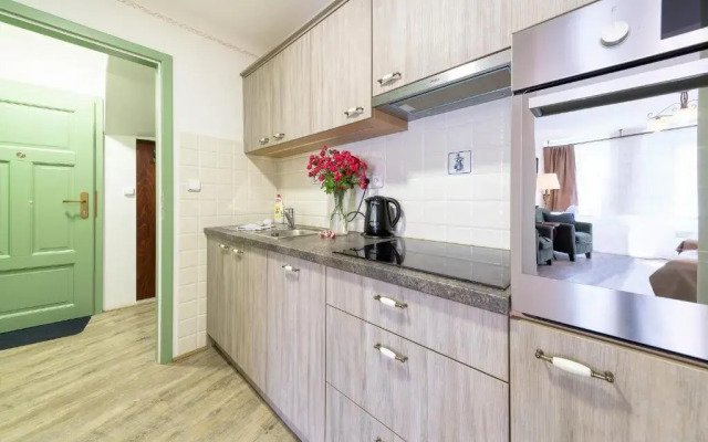 Nobles Apartments