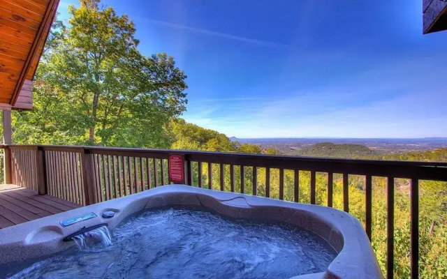 Picturesque 2 2 Close to Parkway