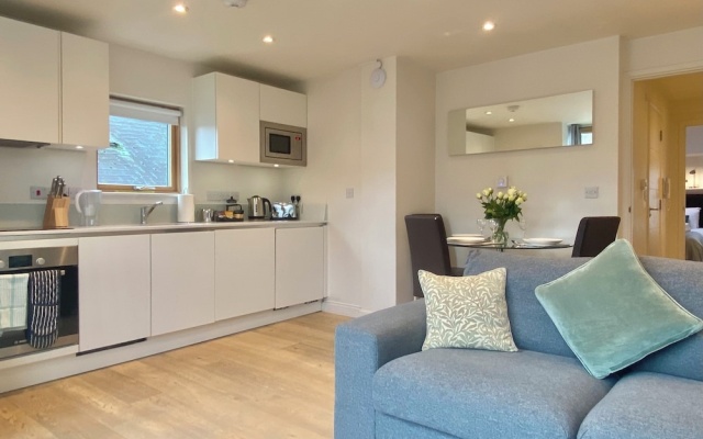 Your Space Apartments - Cambridge Place