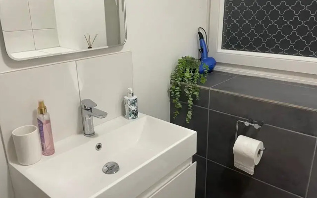 Cosy 1-bed Flat, Family Friendly, Free Parking