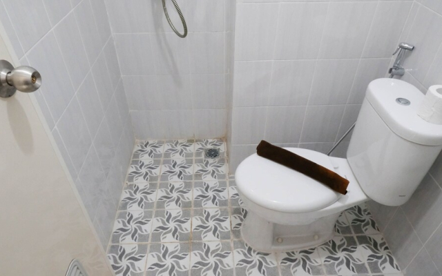 Homey And Cozy Living 2Br Apartment At Puncak Cbd