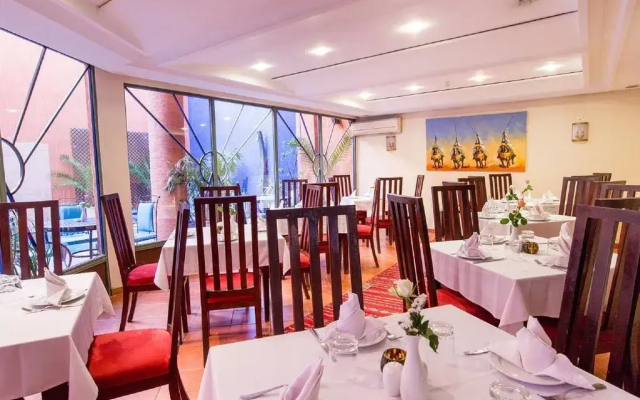 Hôtel Les Trois Palmiers