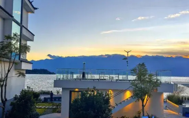 Dali Shuanglang Xinhaiyuan Seaview Inn