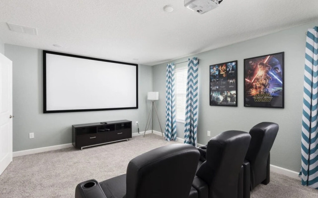 ChampionsGate 8BR Pool Home wTheater