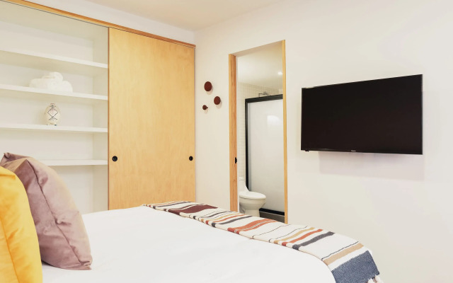 Cozy & Hip Roma Apt with 2 Private Terraces!