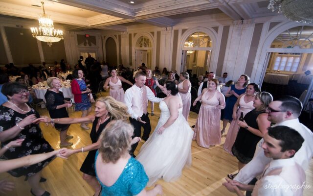 The Queensbury Hotel